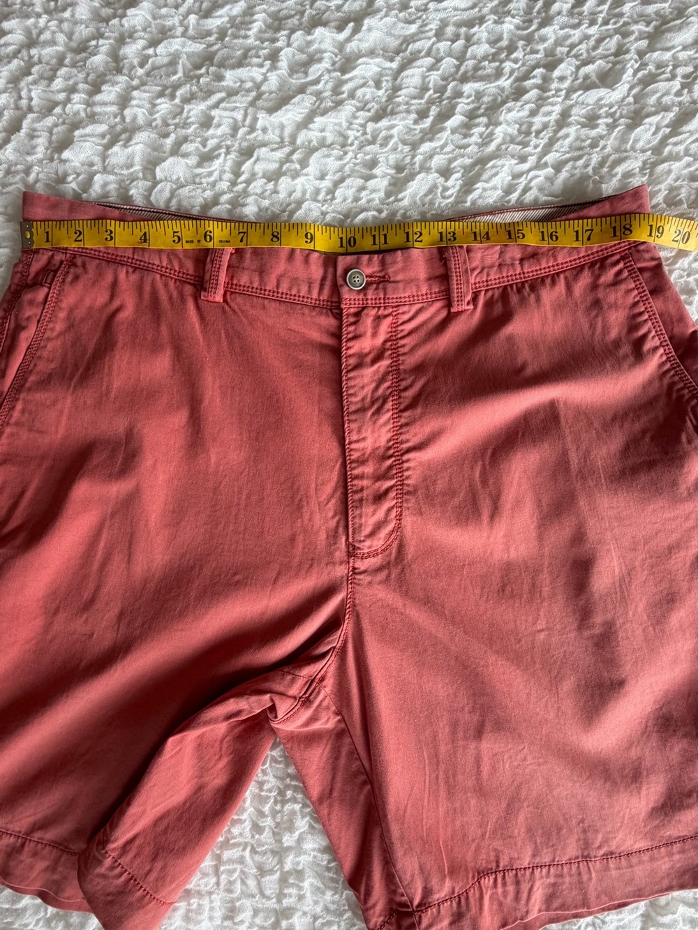 Tommy Bahama Chip Shot Island Zone 9” Golf Shorts in Red Ginger Size 38 - Picture 12 of 15